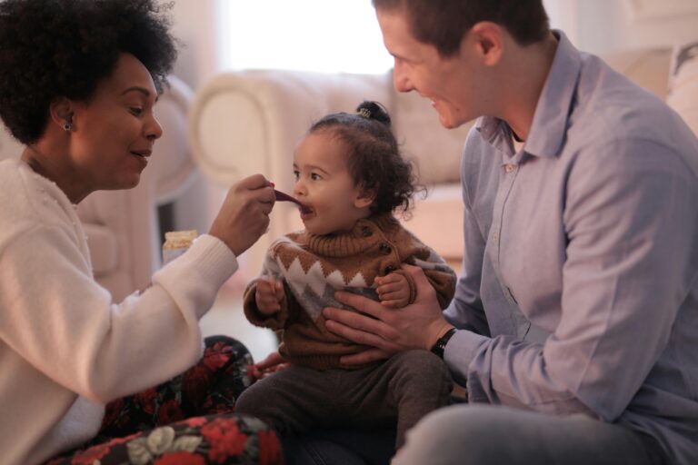 Eetschema baby 6 maanden: zo ziet een dag eruit